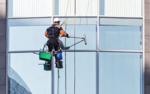 Limpeza Profissional com Água Desmineralizada